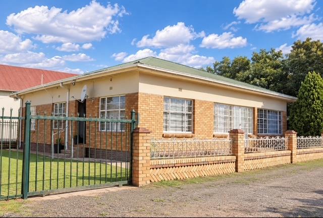 3 Bedroom Property for Sale in Trompsburg Free State